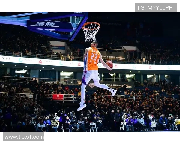 中国篮球明星精彩瞬间照片集锦展现运动魅力与青春活力